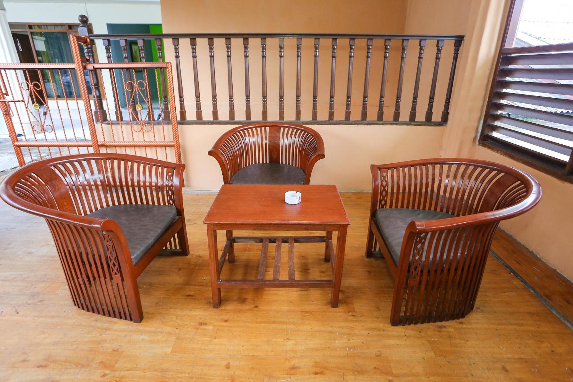 Capital O 93349 Hotel Gondangdia Bogor Dış mekan fotoğraf